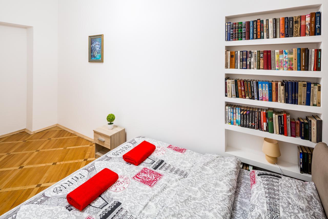 Three-Room Apartment Liov Exterior foto