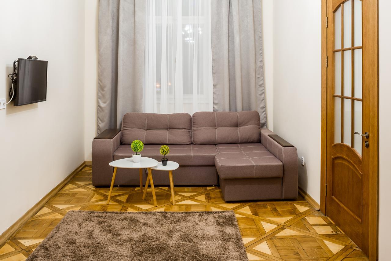Three-Room Apartment Liov Exterior foto