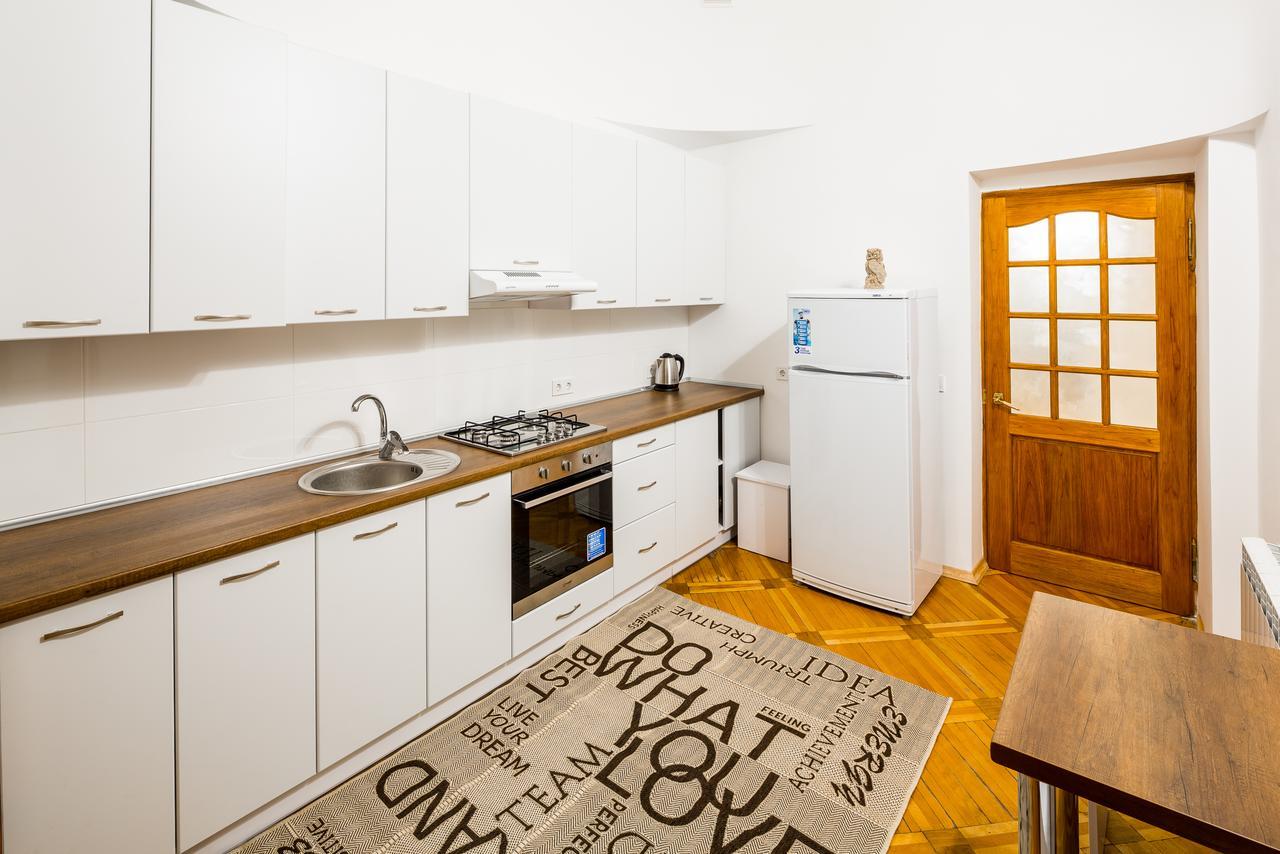 Three-Room Apartment Liov Exterior foto